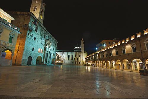 ascoli piceno di notte