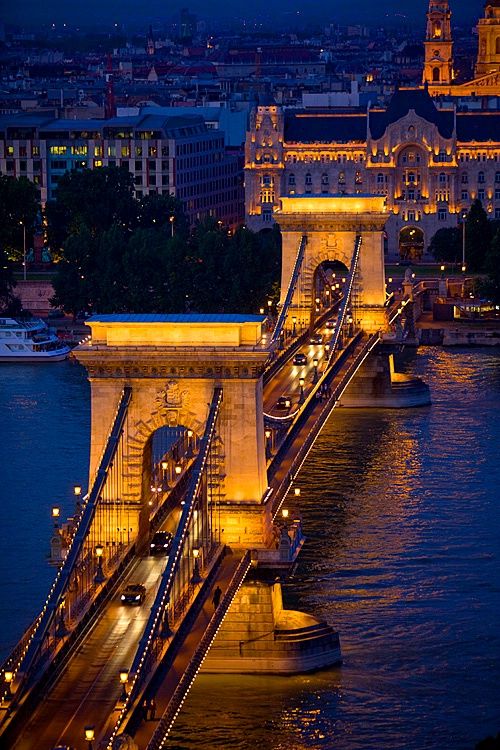 buadpest bridge 3