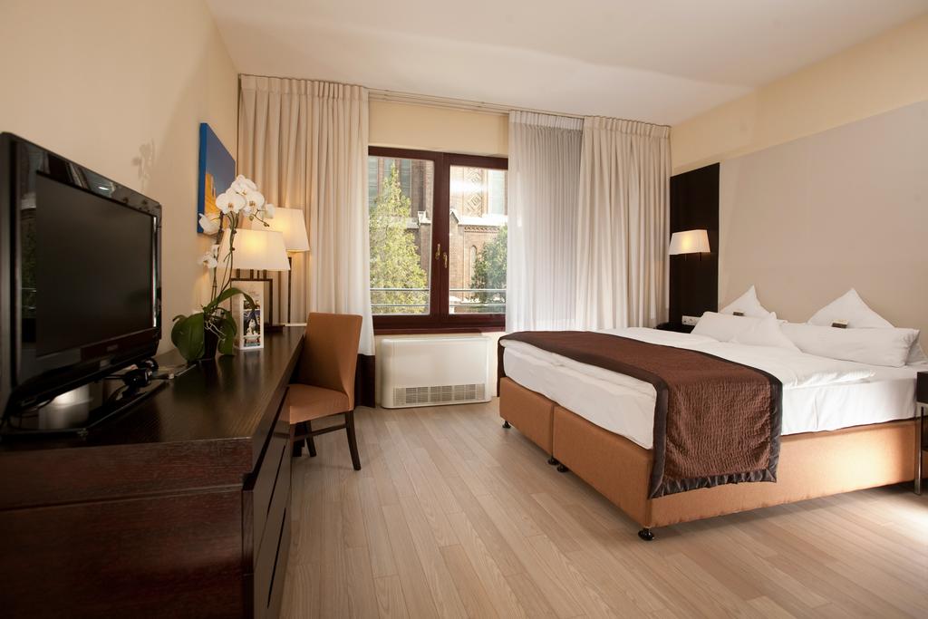 hotel lions budapest