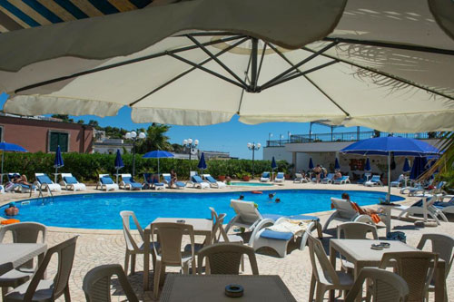 Hotel panoramico foto piscina
